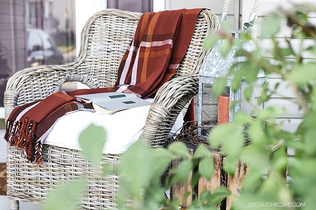 Fall front porch decor live laugh rowe Front décor patio