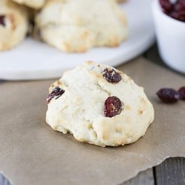These Healthy Cranberry Scones are perfectly light, fluffy and delicious! Serve these Weight Watchers scones warm with tea or coffee. livelaughrowe.com