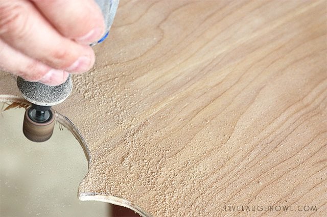 Simple DIY Plywood Chalkboard. livelaughrowe.com