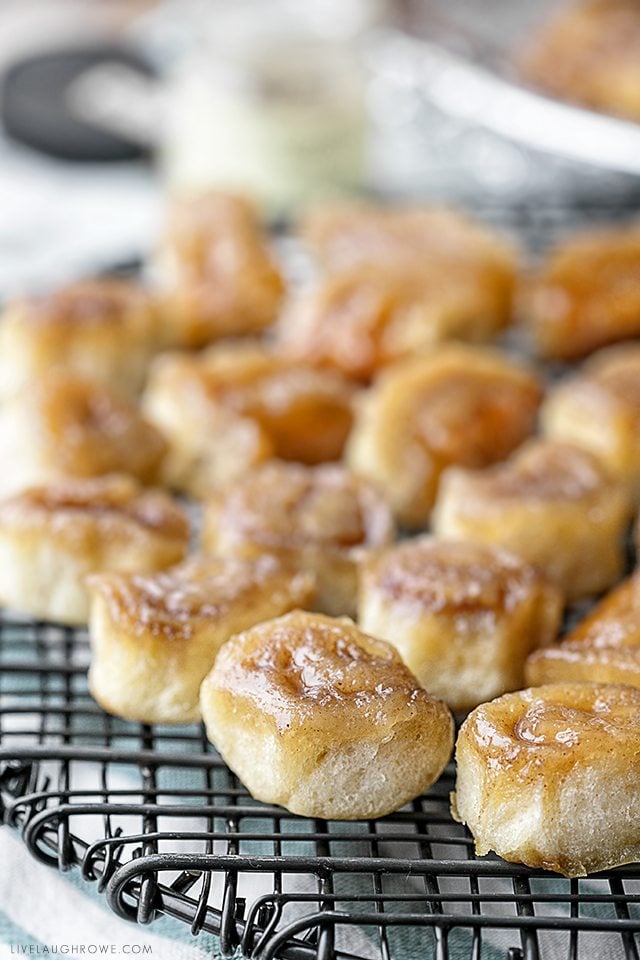 These Bite-Sized Cinnamon Buns require no yeast or kneading. Using crescent rolls, you'll have them ready to serve in minutes. Recipe at livelaughrowe.com