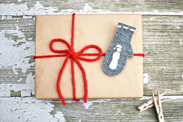 Creative gift wrap ideas using small bags, yarn and more! livelaughrowe.com