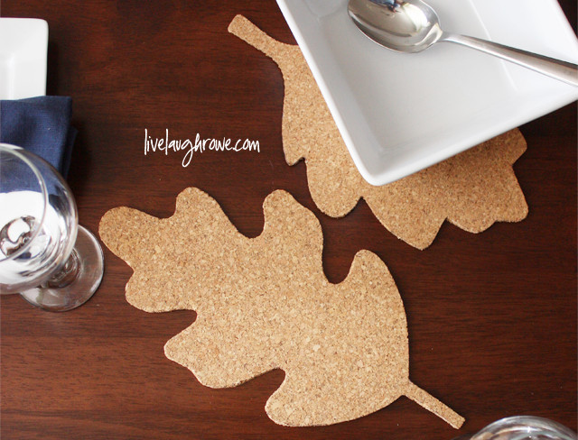 A fabulous hostess gift. DIY Cork Trivets wtih livelaughrowe.com