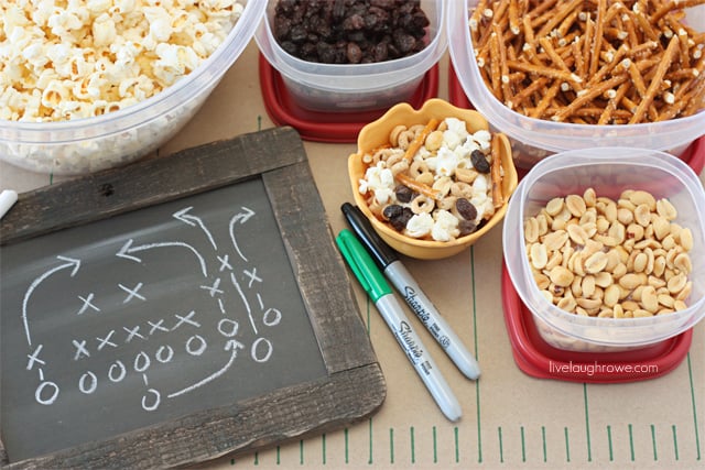 Hosting a Super Bowl party? How about a healthy Popcorn Bar for the kiddos?