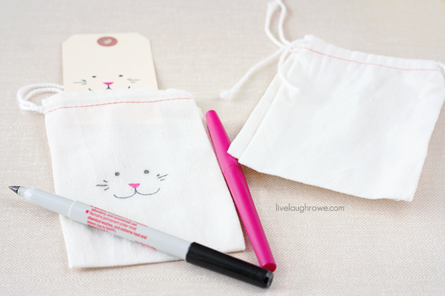 Adorable DIY Rabbit Muslin Easter Treat Bags