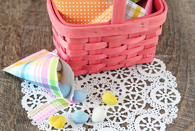 Adorable Easter Treat Holders made with paper at livelaughrowe.com