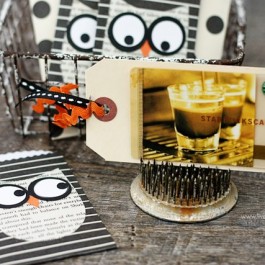 Use an adorable Halloween paper pocket as a gift card holder! Starbucks anyone? www.livelaughrowe.com #halloween #giftcardholder