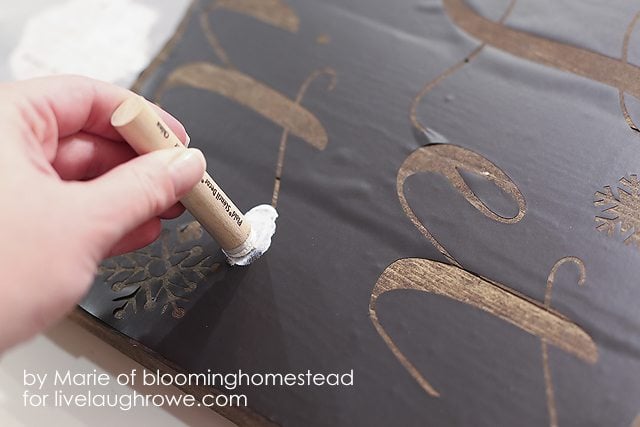Super fun DIY Woodland Sign tutorial by Blooming Homestead for livelaughrowe.com #diy