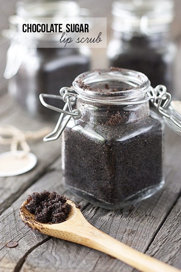 All-natural Chocolate Sugar Lip Scrub! The perfect homemade gift for your girlfriends that is delicious and a gentle exfoliator.  www.livelaughrowe.com #sugarscrub #chocolate