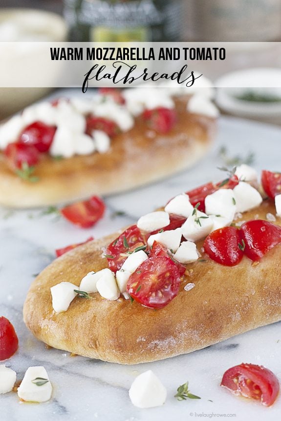 This mouthwatering meatless dish is a must try!  Warm Mozzarella and Tomato Flatbreads with www.livelaughrowe.com