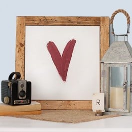 Abstract Heart Art and DIY Rustic Frame. Great project for holiday decor or for wedding and anniversary gifts! www.livelaughrowe.com