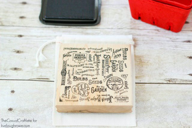Great Spring Favor or Gardener Gift!  Stamped Seed Packet Bags by The Casual Craftlete for www.livelaughrowe.com #craft