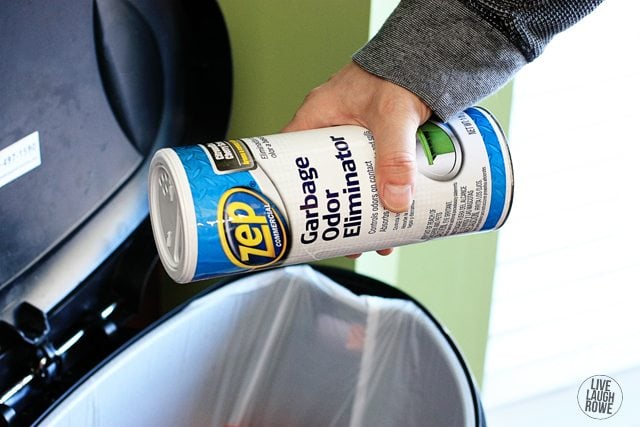 How to fight garbage odor with a sprinkle or two of Garbage Odor Eliminator!  www.livelaughrowe.com #ZepSocialStars #ad