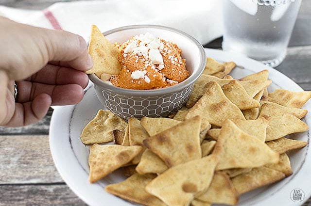4 Ingredient (and simple) Roasted Red Pepper with Feta Dip! livelaughrowe.com