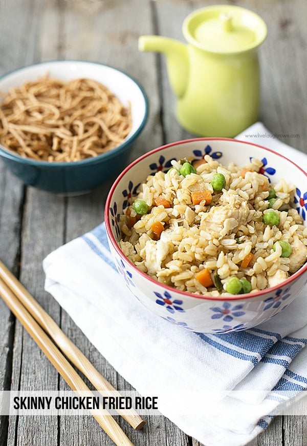 Delicious Skinny Chicken Fried Rice! Weight Watchers friendly too -- only 4 points per serving! livelaughrowe.com