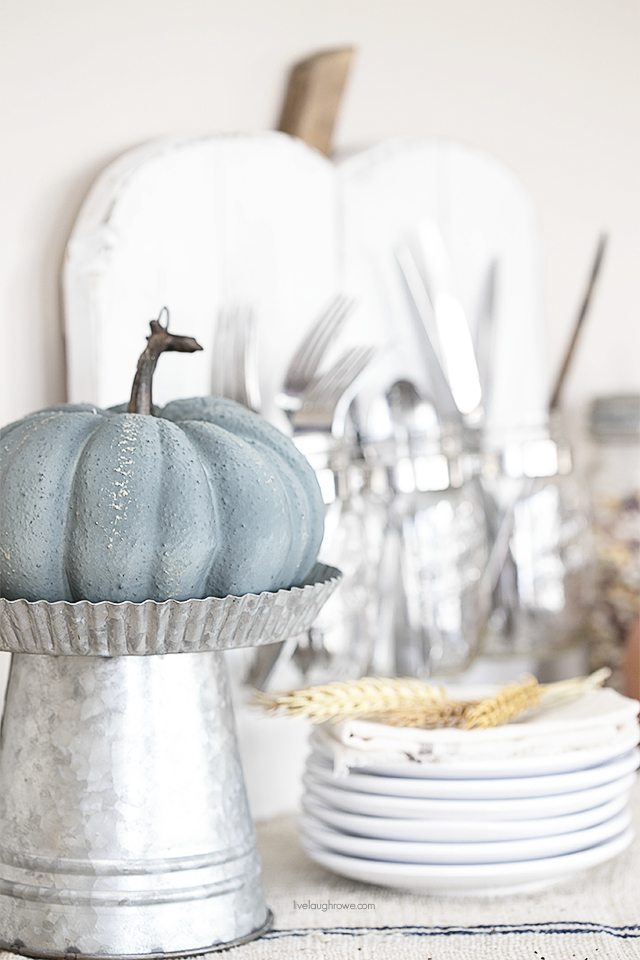 DIY Rustic Pumpkin with Mason Jars -- a perfect addition to your holiday entertaining! livelaughrowe.com