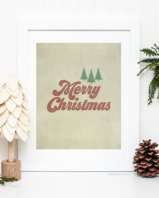 Vintage Inspired Merry Christmas printables! Add to your wall decor or gift to a friend who love the vintage vibe! livelaughrowe.com