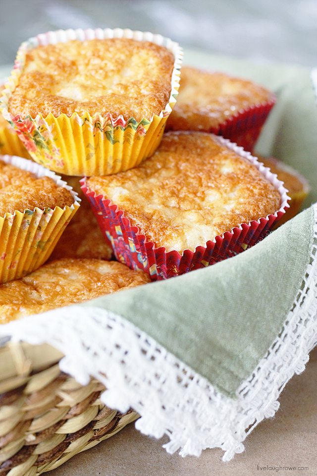 Delicious (and super easy) Skinny Pineapple Loaves! A great Weight Watchers recipe that makes a great snack too!