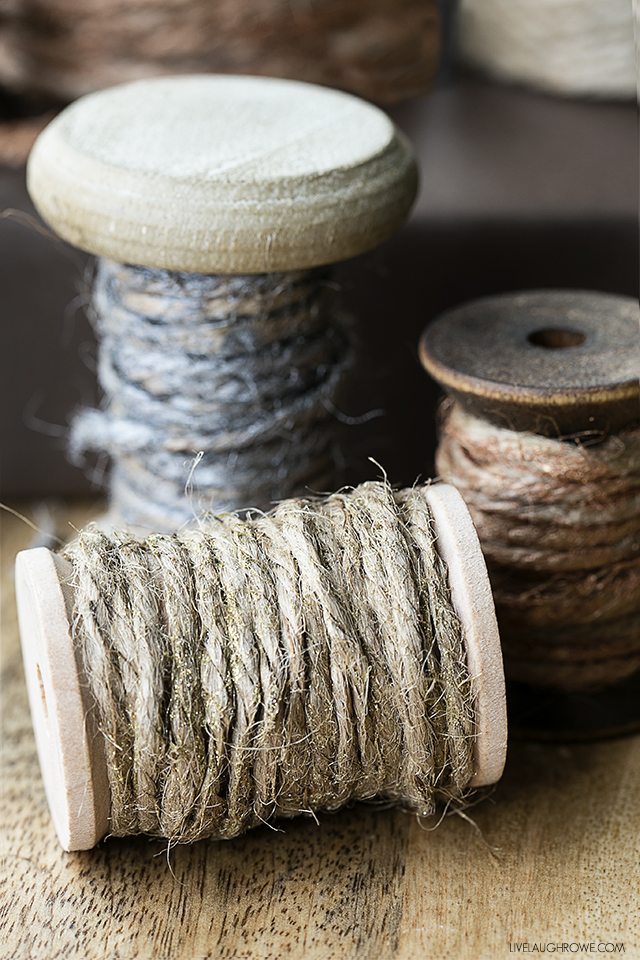 Rustic hand painted twine. A fun use of jute twine that is great or gift wrap or gifting! livelaughrowe.com