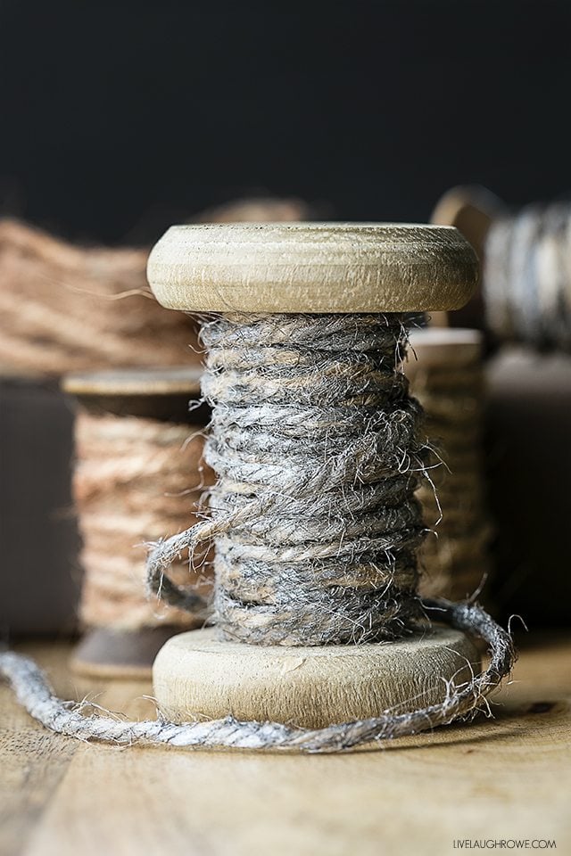 Rustic hand painted twine. A fun use of jute twine that is great or gift wrap or gifting! livelaughrowe.com