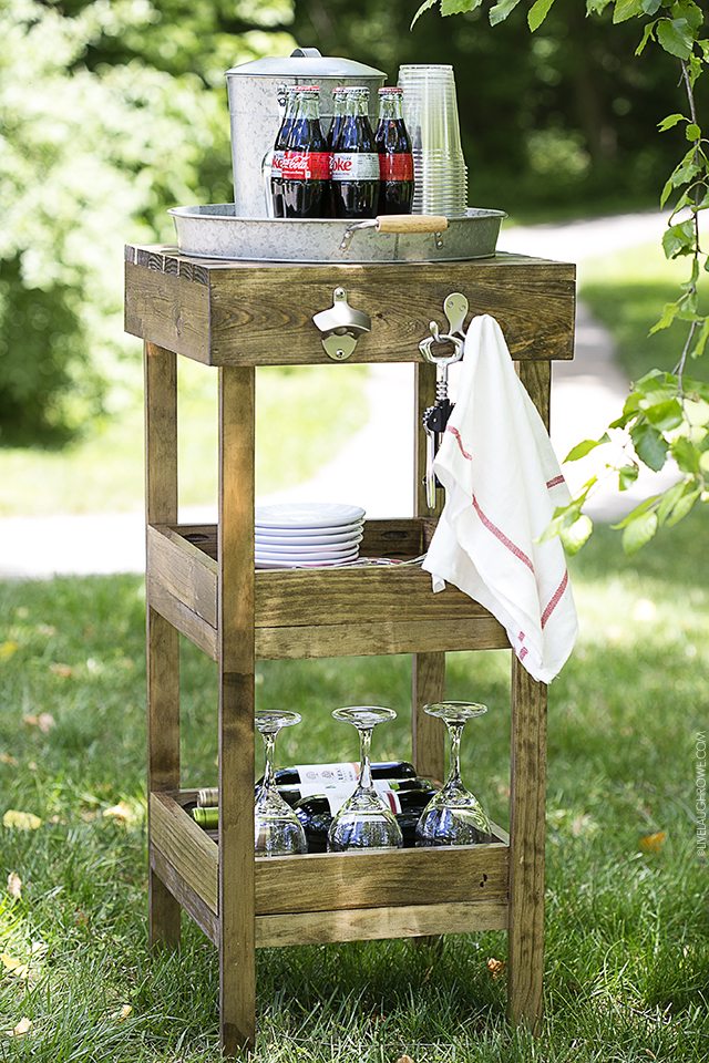 DIY Outdoor Drink Station for Backyard Entertaining • Ugly Duckling House