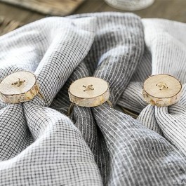 These DIY Rustic Birch Napkin RIngs are perfect for simplistic entertaining. A project you can whip up in 10-15 minutes. livelaughrowe.com