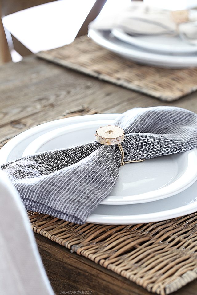 These DIY Rustic Birch Napkin RIngs are perfect for simplistic entertaining. A project you can whip up in 10-15 minutes. livelaughrowe.com