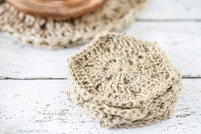 Rustic crochet jute coasters and trivets. Perfectly simplistic, yet beautiful! livelaughrowe.com