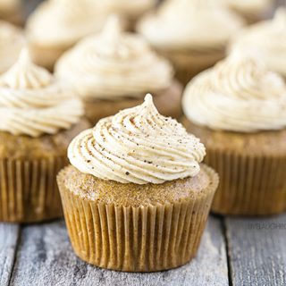 Pumpkin Spice Cupcakes with Pumpkin Cream Cheese Frosting