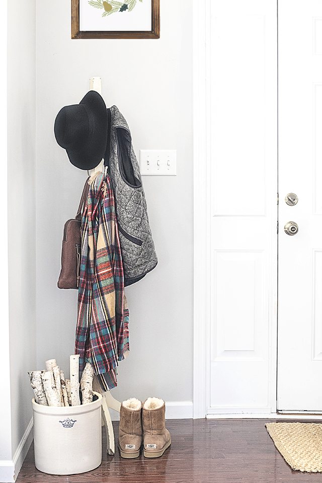 Beautiful and Simple Holiday Farmhouse Entryway -- loving the white and red with hints of gray. livelaughrowe.com