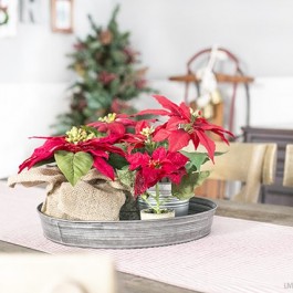 Beautiful vintage inspired Christmas Dining Room decor! That old typewriter, sled and the wreath of vintage Christmas cards are perfect! livelaughrowe.com