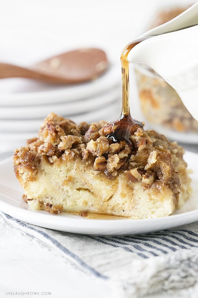 French Toast Bake -- the perfect casserole for breakfast, brunch or dinner. If you like french toast, this recipe will not disappoint. livelaughrowe.com