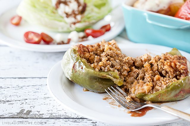 Colorful and flavorful Stuffed Peppers Recipe -- one that won't disappoint. livelaughrowe.com