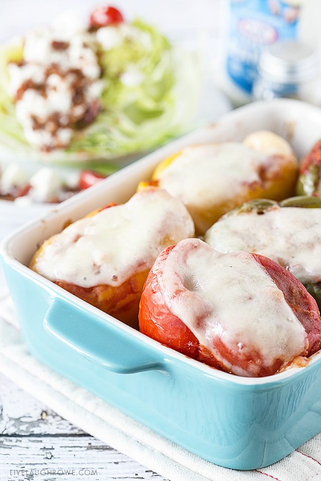 Colorful and flavorful Stuffed Peppers Recipe -- one that won't disappoint. livelaughrowe.com