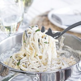 A delicious twist to your everyday fettuccine Alfredo! This Salmon Fettuccine is extraordinarily flavorful and can be made within 20 minutes. Recipe at livelaughrowe.com