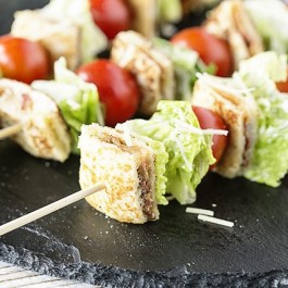 Amazing BLT Skewers with Grilled Cheese Bites. Flavorful, colorful and delicious is a winning combination. Recipe at livelaughrowe.com