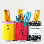 Seriously?!? How adorable are these Back to School themed soup can covers? Great for storage in the classroom, teacher gift or homeschool work stations. Free printables at livelaughrowe.com
