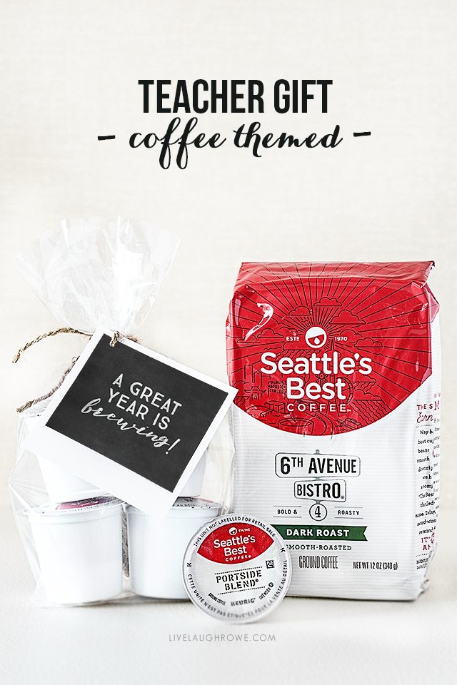 Love this teacher gift idea from livelaughrowe.com! Give the gift of coffee (bag or k-cups) with this darling printable -- "A great year is brewing!"