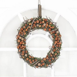 Beautiful Autumn Wreath that is inexpensive and easy to make! livelaughrowe.com