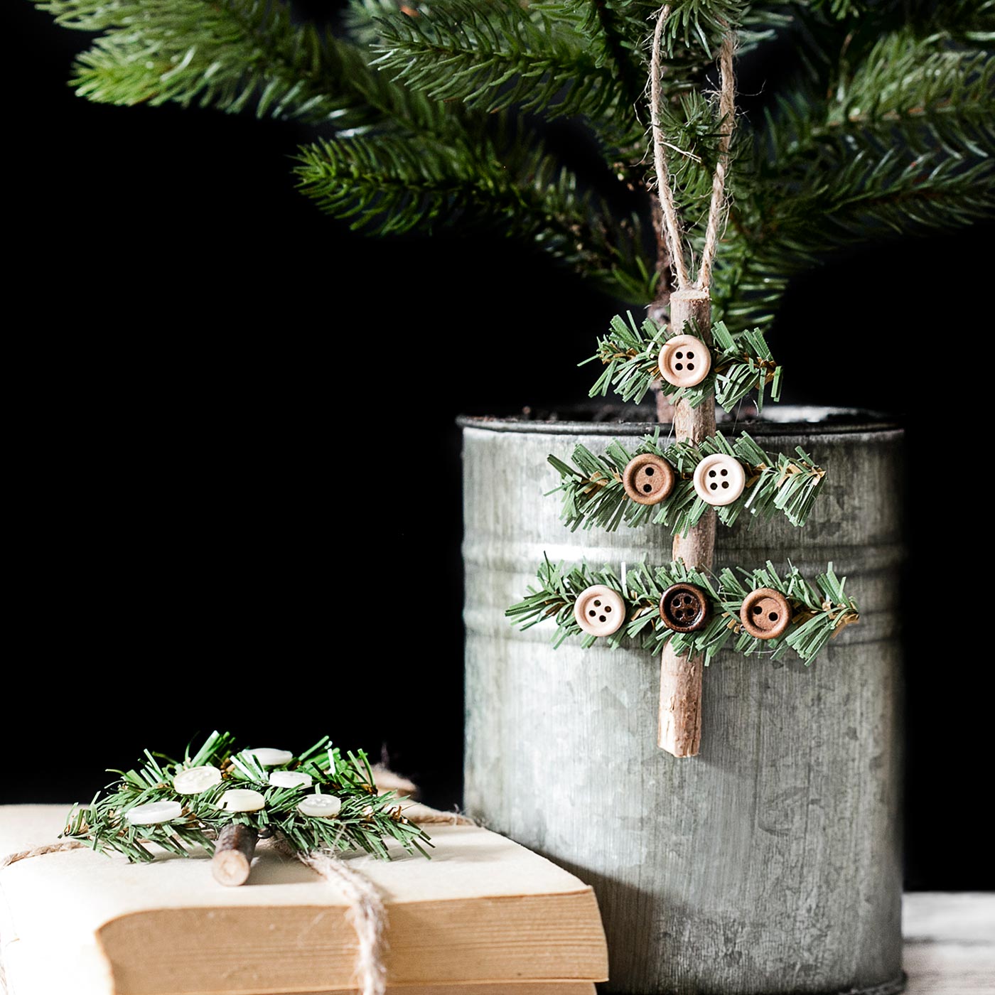 Simple Rustic Christmas Ornaments- DIY · Just That Perfect Piece