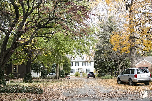 From St. Louis to Springfield, we're experiencing a lot of "Out with the Old, In with the New." Sharing a few pics from the Airbnb we stayed at while in transition and pic of the new house! livelaughrowe.com