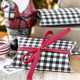 If you find yourself in need of a last minute gift -- grab a gift card and this printable pillow box to look like you've been prepared for weeks. Print yours at livelaughrowe.com