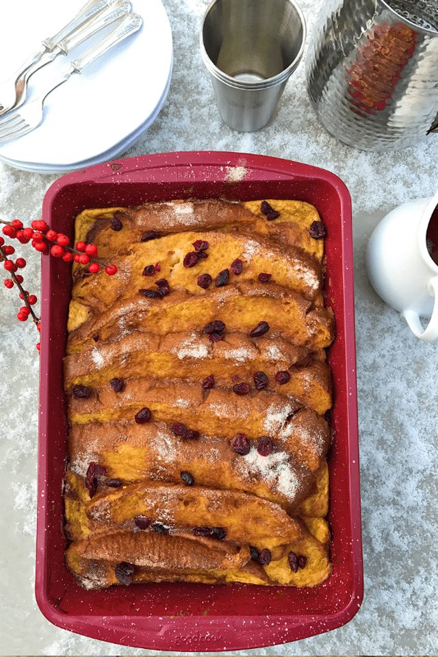 Christmas Brunch ideas from fabulous food for your menu to entertaining! livelaughrowe.com