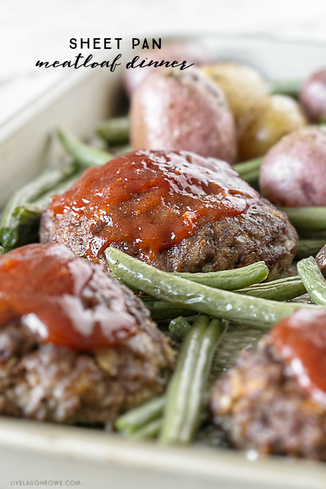  Sheet Pan Recipe for a Mini Meatloaf Dinner that includes baby potatoes and fresh green beans! This recipe is sure to be a crowd pleaser -- add to your weekly meal plan today! livelaughrowe.com