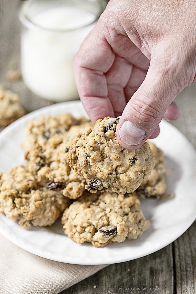 Delicious and easy Oatmeal Raisin Cookies with walnuts. They're soft, chewy and delicious! A great alternative to a candy bar or bowl of ice cream too. Recipe at livelaughrowe.com