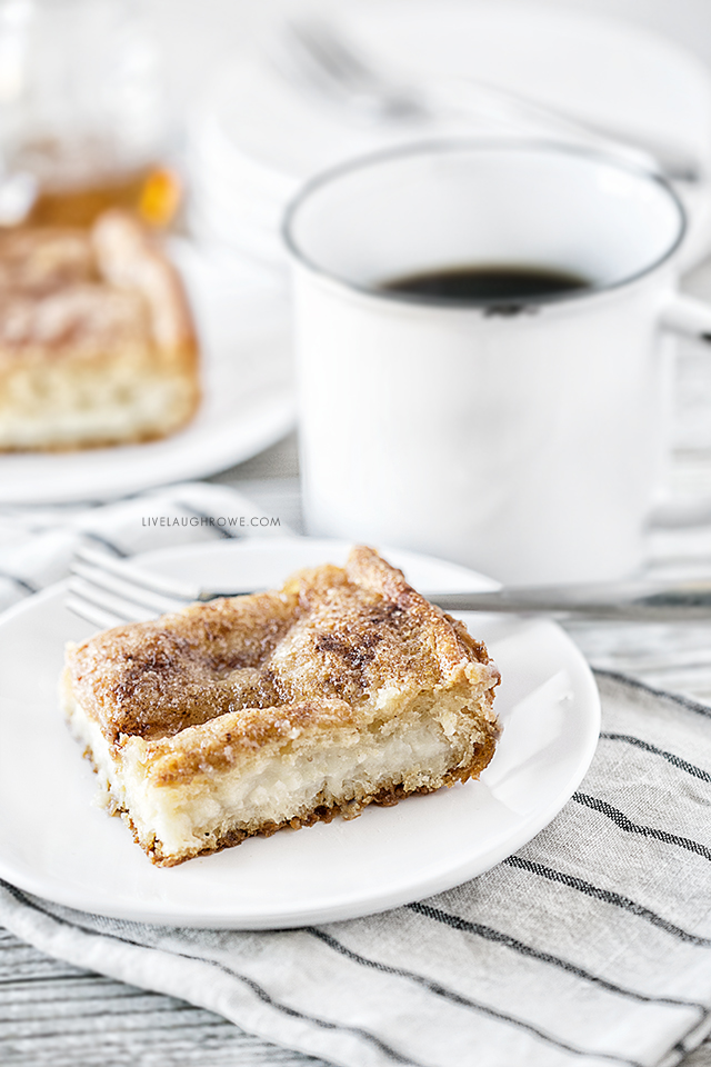 This Sopapilla Cheesecake Recipe will be your new go-to dessert for all the upcoming potlucks! It's rich, creamy and filling. Recipe at livelaughrowe.com