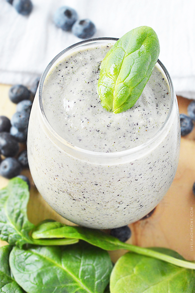 Delicious and dairy free Blueberry Spinach Smoothie! A great serving of fruit and vegetables, so be sure to add this to your breakfast rotation. Recipe at livelaughrowe.com