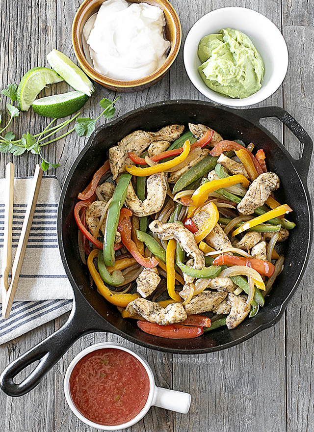 How to Make Chicken Fajitas in a Cast Iron Skillet - Live Laugh Rowe