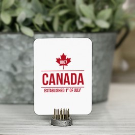 Happy Canada Day! Add these printable journal cards to your Canada Day festivities. Three great designs to choose from -- they're great for place cards, favors, bookmarks and more! Check them out at livelaughrowe.com