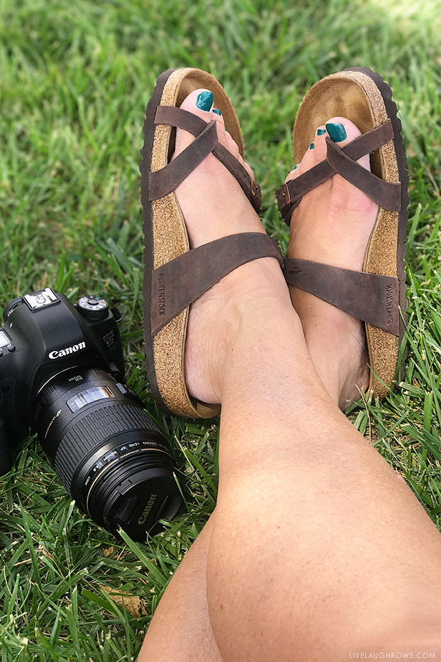 Summer is the time to show off your feet -- so here's a few tricks to help you treat cracked heels and have beautiful, soft feet! livelaughrowe.com