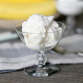 This Banana Ice Cream requires only 4 ingredients and is so incredibly flavorful. A healthy dessert to cool you off this summer? Yes, please! Plus, it's Weight Watchers friendly. livelaughrowe.com